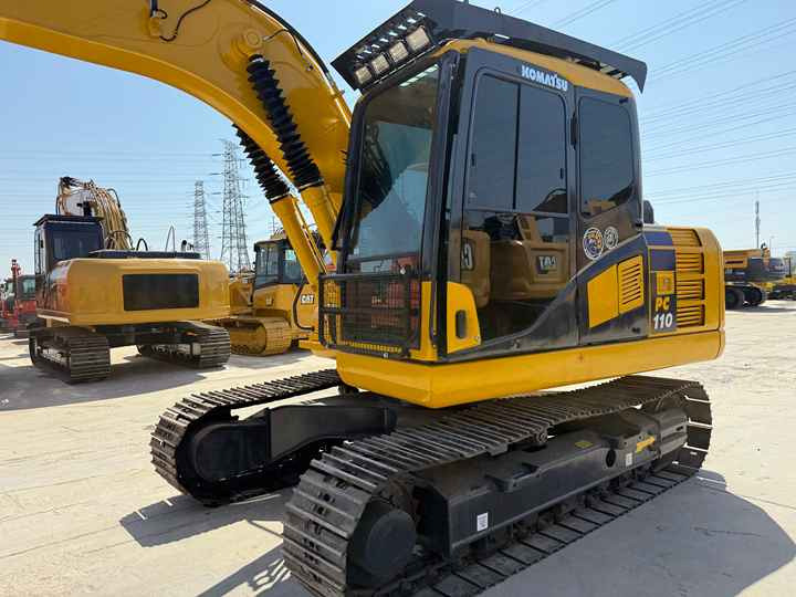 Low Shipping Mini Used Excavator Construction Machine Used komatsu Pc110 - Beltegraver: bilde 4 Low Shipping Mini Used Excavator Construction Machine Used komatsu Pc110 - Beltegraver: bilde 4