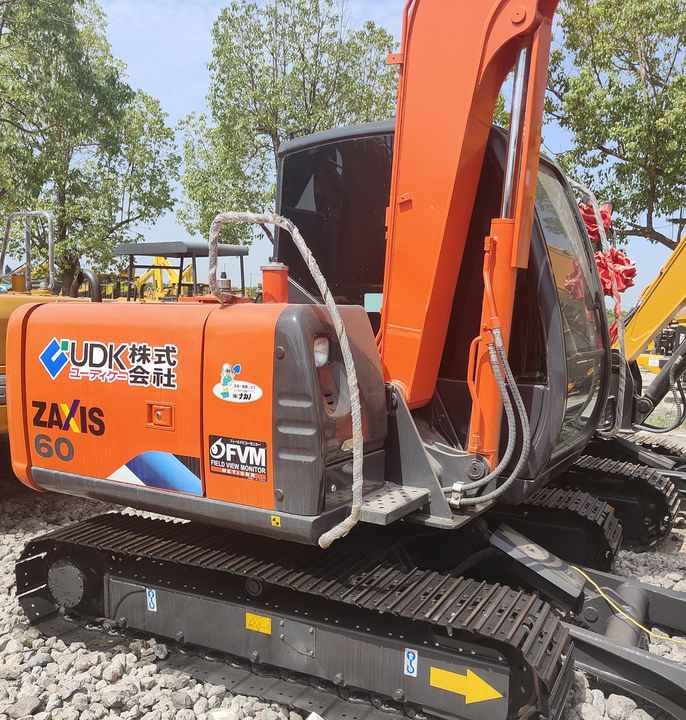 Original Japan Hitachi ZX60 Excavator Hitachi Excavator in Low Price for Hot Sale - Beltegraver: bilde 2 Original Japan Hitachi ZX60 Excavator Hitachi Excavator in Low Price for Hot Sale - Beltegraver: bilde 2