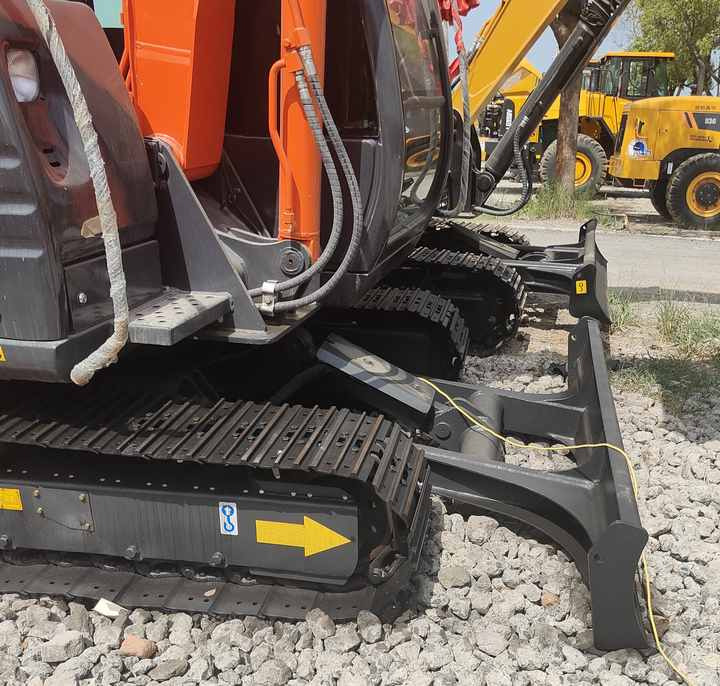 Original Japan Hitachi ZX60 Excavator Hitachi Excavator in Low Price for Hot Sale - Beltegraver: bilde 5 Original Japan Hitachi ZX60 Excavator Hitachi Excavator in Low Price for Hot Sale - Beltegraver: bilde 5