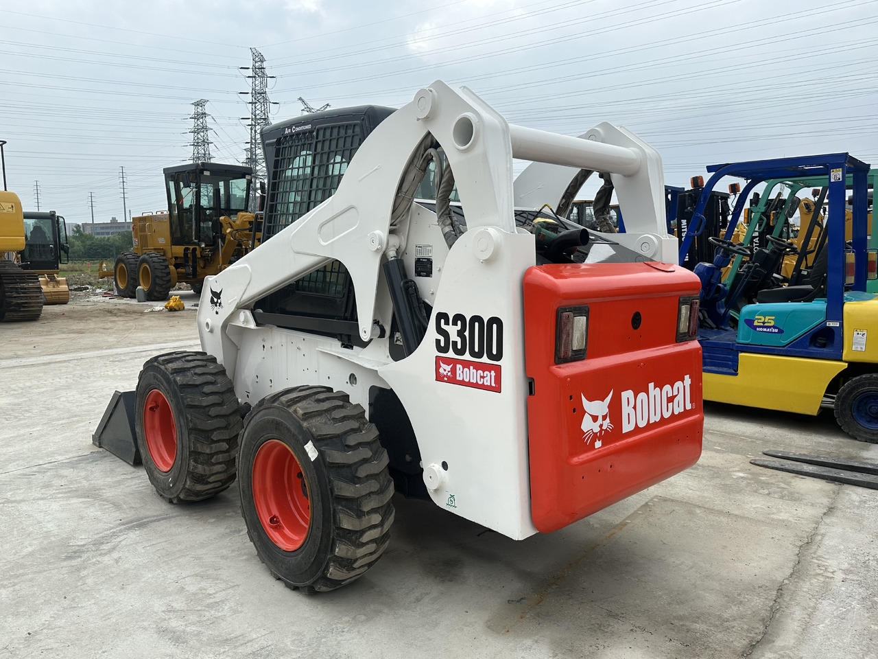 Second hand Hot sale skid-steers Bobcat S300 - Kompaktlaster: bilde 2 Second hand Hot sale skid-steers Bobcat S300 - Kompaktlaster: bilde 2