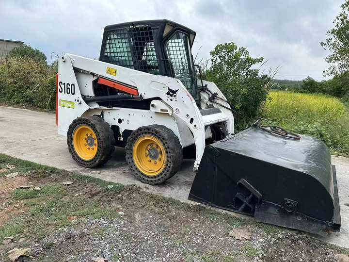 USED BOBCAT S160 Skid-steer Loader with Very Good Performance Is for Sale at a Low Price. - Kompaktlaster: bilde 2 USED BOBCAT S160 Skid-steer Loader with Very Good Performance Is for Sale at a Low Price. - Kompaktlaster: bilde 2