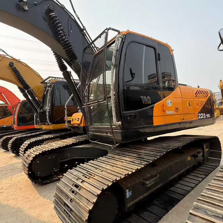 Used 22 Ton Korea Brand Hyundai 220LC-9S Used Excavator for Sale Hyundai 210 215 220 305 Excavators for Sale in China - Gravemaskin: bilde 1 Used 22 Ton Korea Brand Hyundai 220LC-9S Used Excavator for Sale Hyundai 210 215 220 305 Excavators for Sale in China - Gravemaskin: bilde 1