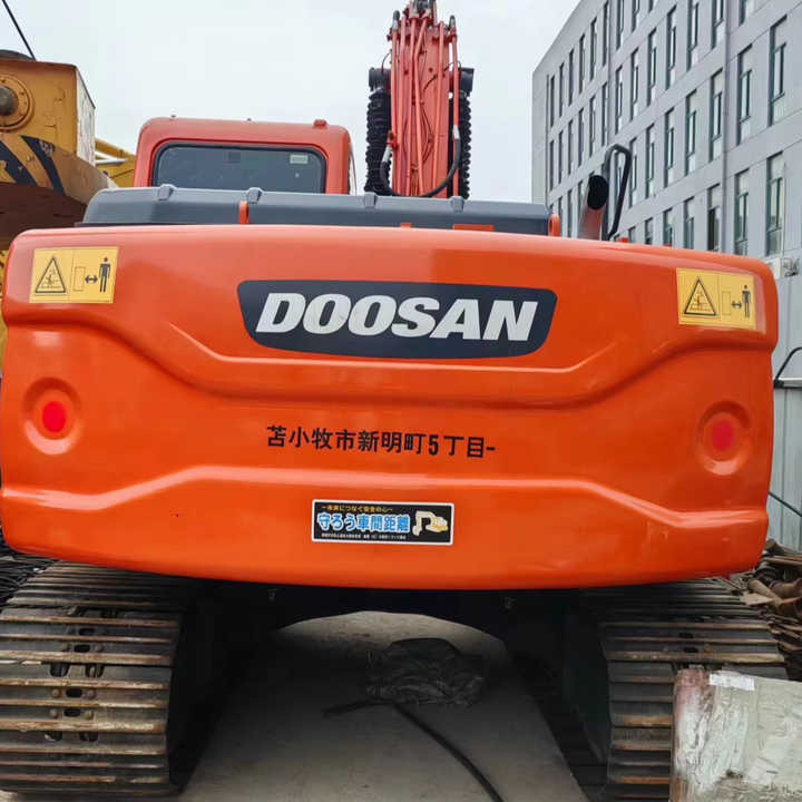 Used Digger DOOSAN DX140 Construction Machinery Construction Digger Used DOOSAN DX140 Cheap Excavator - Beltegraver: bilde 1 Used Digger DOOSAN DX140 Construction Machinery Construction Digger Used DOOSAN DX140 Cheap Excavator - Beltegraver: bilde 1