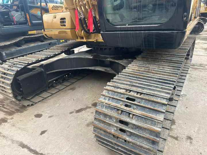 Used Excavator CAT 320C Second Hand Highly Competitive Digging Machine 325C 330C for Sale - Beltegraver: bilde 4 Used Excavator CAT 320C Second Hand Highly Competitive Digging Machine 325C 330C for Sale - Beltegraver: bilde 4