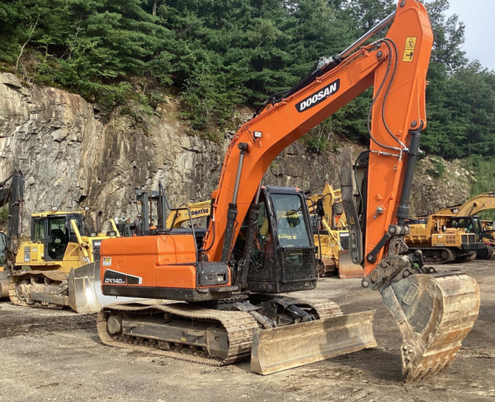Used Excavator Doosan DX140 Excavators Mini Equipment Earth Moving Machinery Doosan Digger Excavator for Sale - Beltegraver: bilde 2 Used Excavator Doosan DX140 Excavators Mini Equipment Earth Moving Machinery Doosan Digger Excavator for Sale - Beltegraver: bilde 2