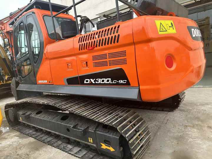 Used Excavator Doosan DX300 Excavators Mini Equipment Earth Moving Machinery Doosan Digger Excavator for Sale - Beltegraver: bilde 3 Used Excavator Doosan DX300 Excavators Mini Equipment Earth Moving Machinery Doosan Digger Excavator for Sale - Beltegraver: bilde 3