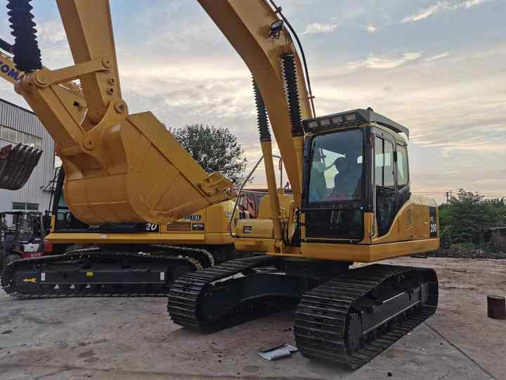 Used Good Quality Japan Original PC200-7 in Good Condition PC200-7 Komatsu - Beltegraver: bilde 5 Used Good Quality Japan Original PC200-7 in Good Condition PC200-7 Komatsu - Beltegraver: bilde 5