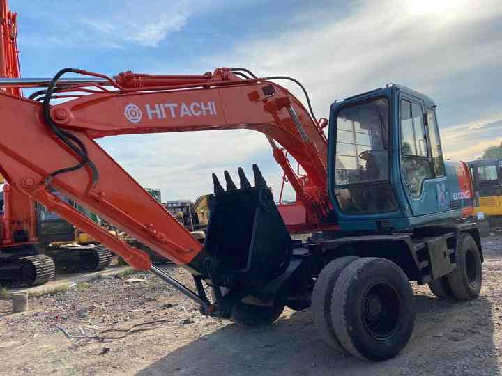 Used Hitachi Ex100WD Wheel Excavator for Sale Japan Made Hitachi Ex100wd Wheeled Excavator for Sale - Hjulgraver: bilde 5 Used Hitachi Ex100WD Wheel Excavator for Sale Japan Made Hitachi Ex100wd Wheeled Excavator for Sale - Hjulgraver: bilde 5