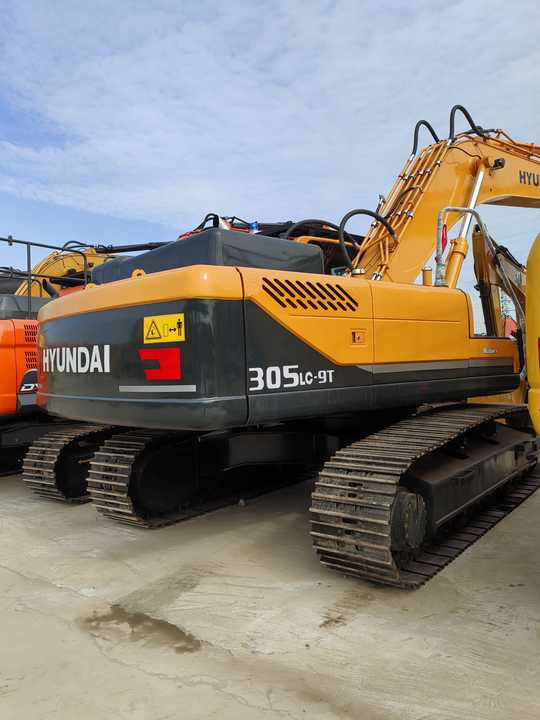 Gravemaskin Used Hyundai 305LC-9T Excavator  Originated From South Korea Superior Performance Running Working Condition Low Price for Sale: bilde 6