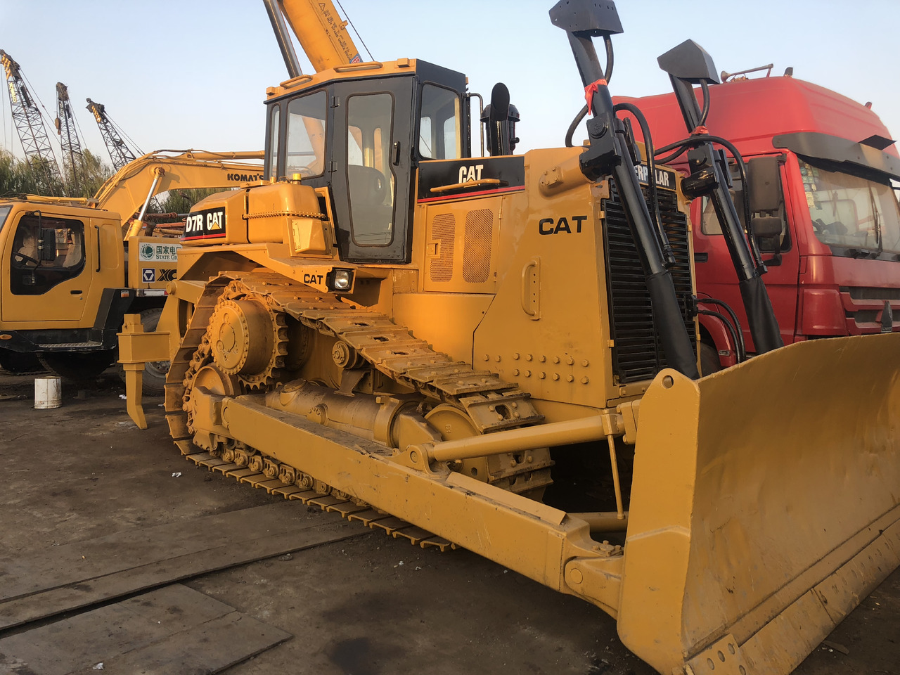 Used bulldozer CAT D7R high quality hotsale - Bulldozer: bilde 2 Used bulldozer CAT D7R high quality hotsale - Bulldozer: bilde 2