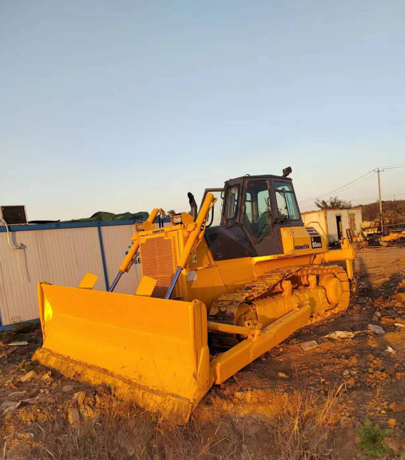 Used high quality bulldozer KOMATSU D85ESS - Bulldozer: bilde 5 Used high quality bulldozer KOMATSU D85ESS - Bulldozer: bilde 5