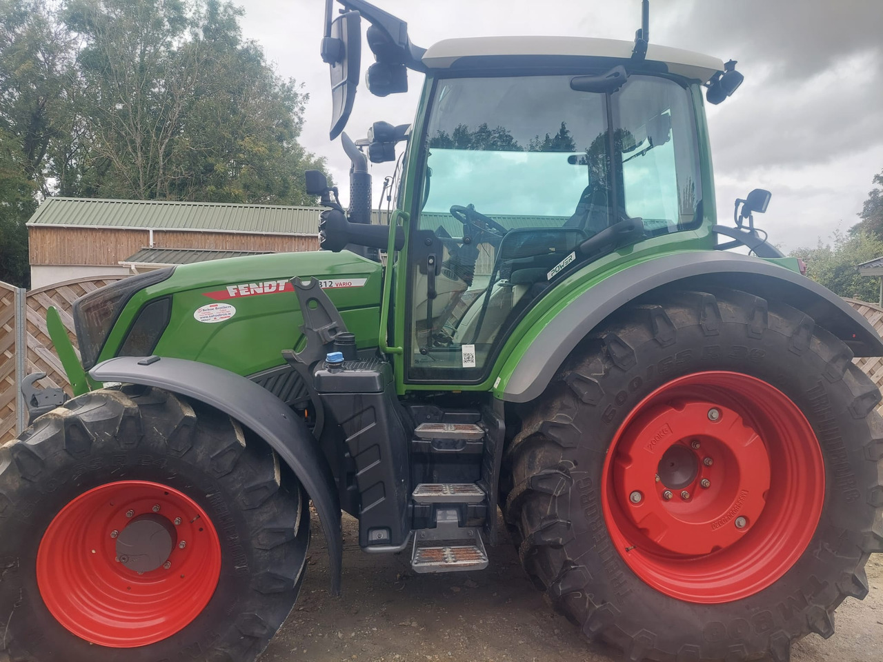 FENDT 312 VARIO - Traktor: bilde 2 FENDT 312 VARIO - Traktor: bilde 2