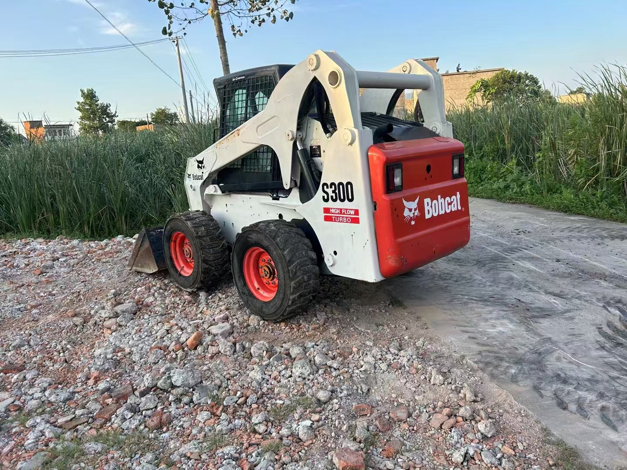 BOBCAT S300 - Kompaktlaster: bilde 3 BOBCAT S300 - Kompaktlaster: bilde 3