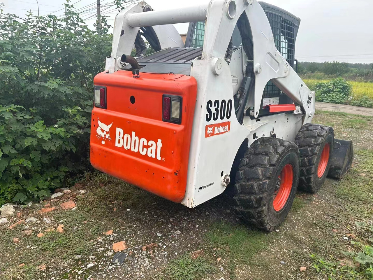 BOBCAT S300 - Kompaktlaster: bilde 2 BOBCAT S300 - Kompaktlaster: bilde 2