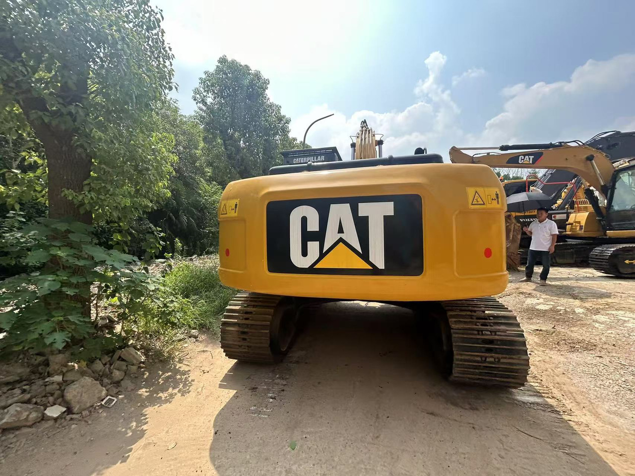 CATERPILLAR 323D2L - Beltegraver: bilde 2 CATERPILLAR 323D2L - Beltegraver: bilde 2