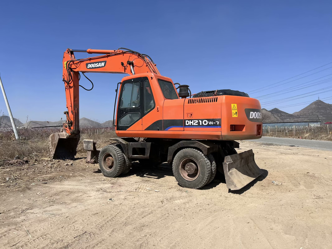 DOOSAN DH210W-7 - Hjulgraver: bilde 1 DOOSAN DH210W-7 - Hjulgraver: bilde 1