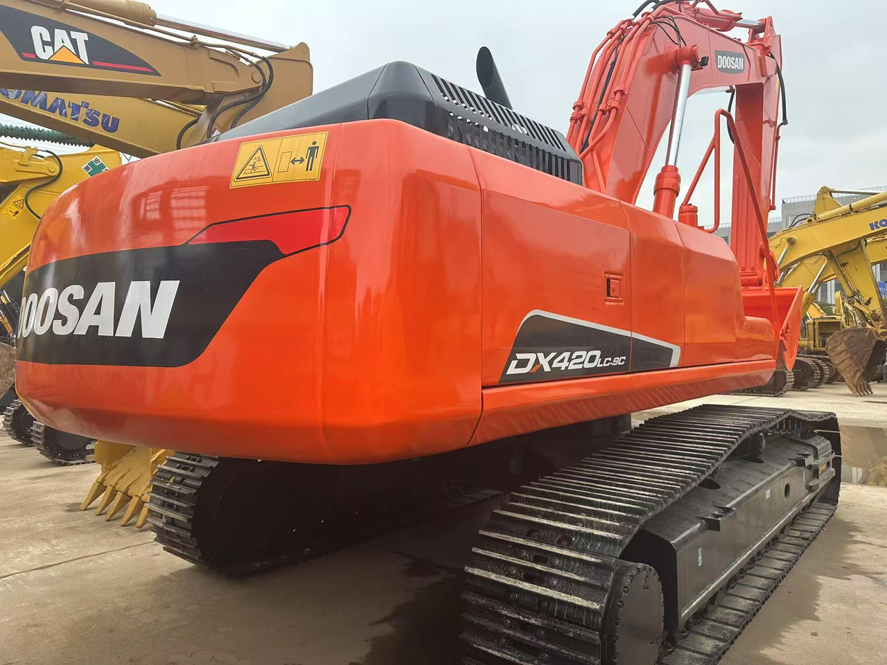 DOOSAN DX420LC-9C - Beltegraver: bilde 2 DOOSAN DX420LC-9C - Beltegraver: bilde 2