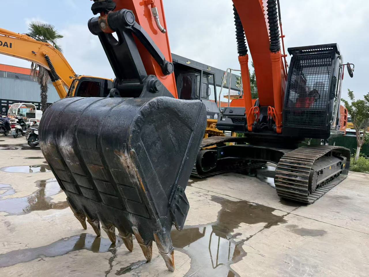 HITACHI ZX350-3G - Beltegraver: bilde 3 HITACHI ZX350-3G - Beltegraver: bilde 3