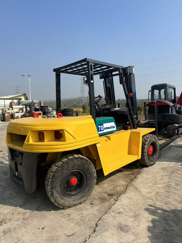KOMATSU 7-ton - Dieseltruck: bilde 4 KOMATSU 7-ton - Dieseltruck: bilde 4