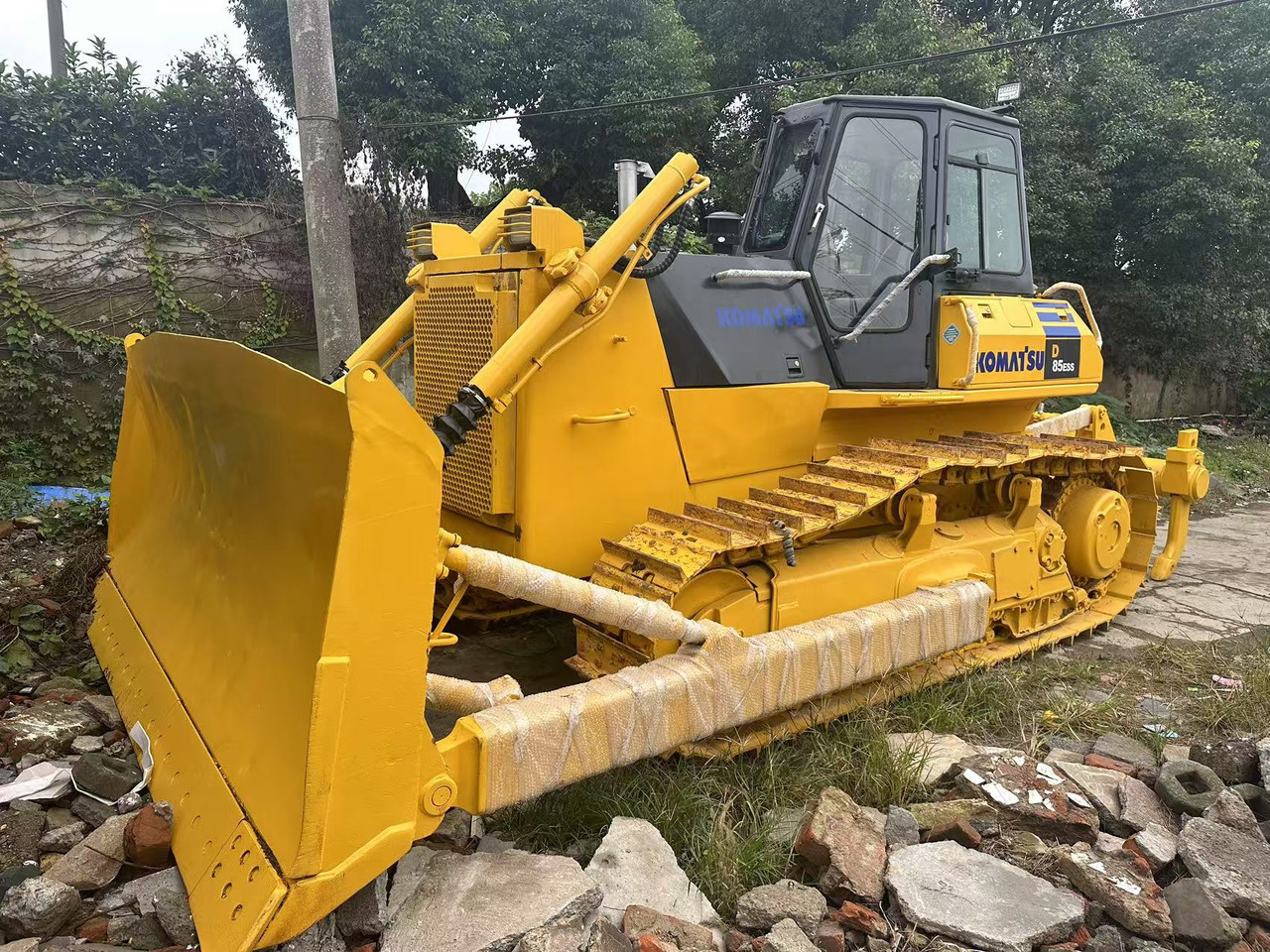 KOMATSU D85ESS - Bulldozer: bilde 2 KOMATSU D85ESS - Bulldozer: bilde 2