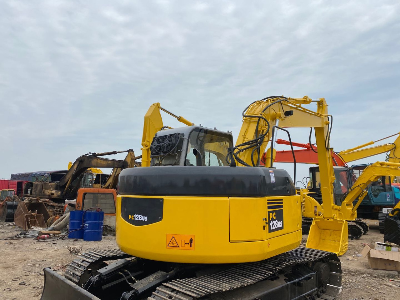 KOMATSU PC128US - Beltegraver: bilde 4 KOMATSU PC128US - Beltegraver: bilde 4