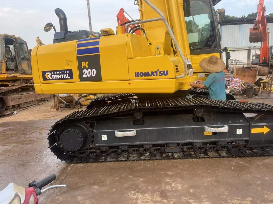 KOMATSU PC200-8 - Beltegraver: bilde 4 KOMATSU PC200-8 - Beltegraver: bilde 4