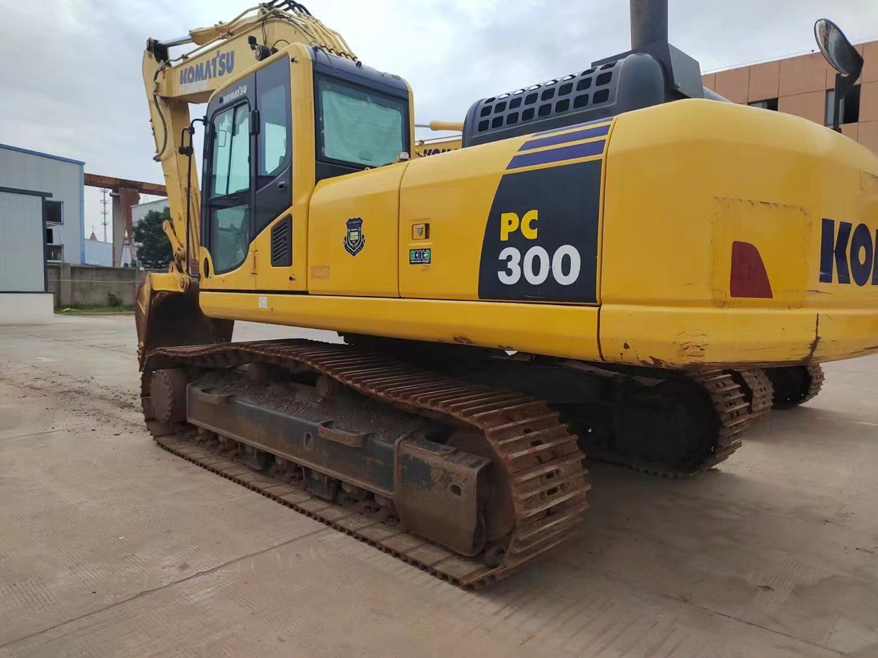KOMATSU PC300-8 - Beltegraver: bilde 2 KOMATSU PC300-8 - Beltegraver: bilde 2