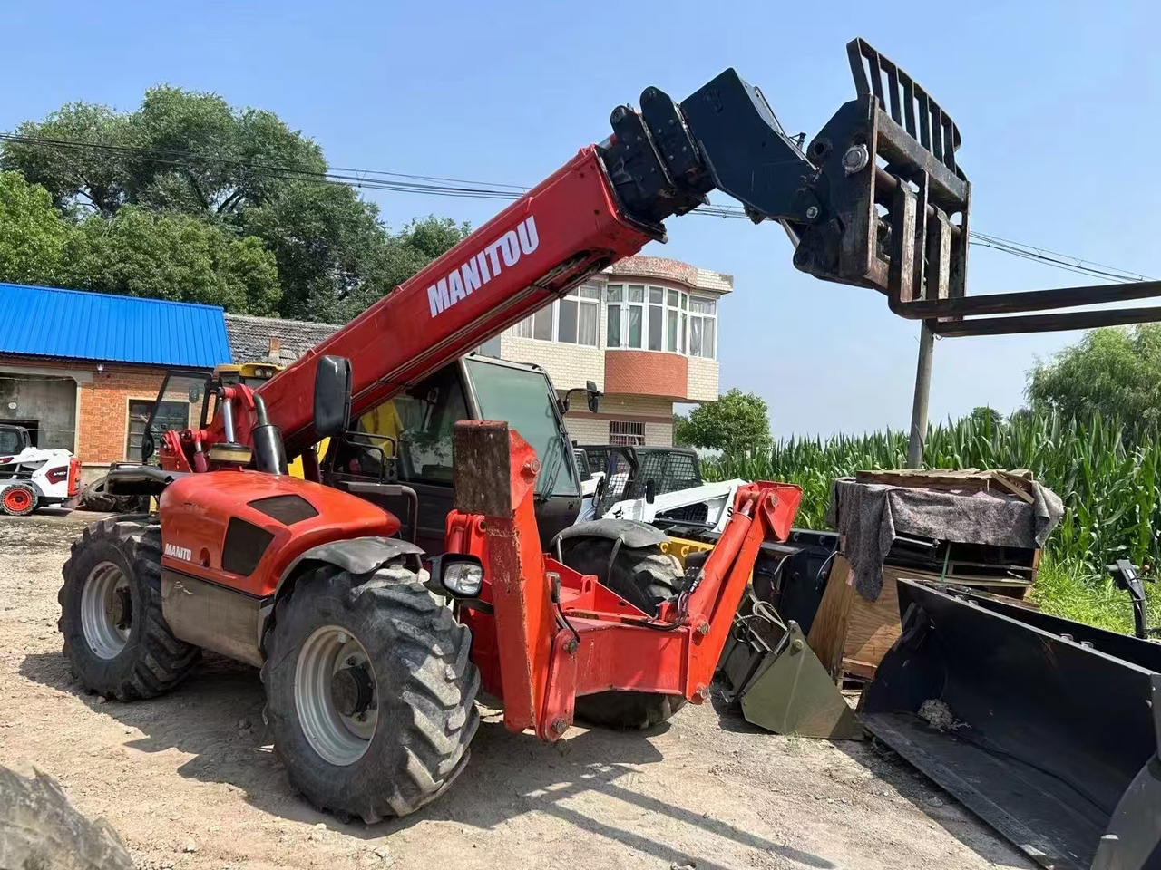 MANITOU MT1740SLT - Teleskoplastere: bilde 1 MANITOU MT1740SLT - Teleskoplastere: bilde 1