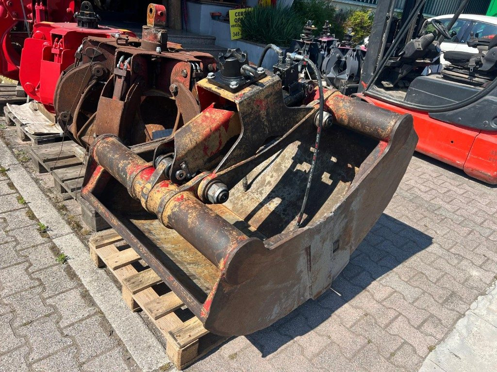 BENNA USATA - Gripeskuff: bilde 2 BENNA USATA - Gripeskuff: bilde 2