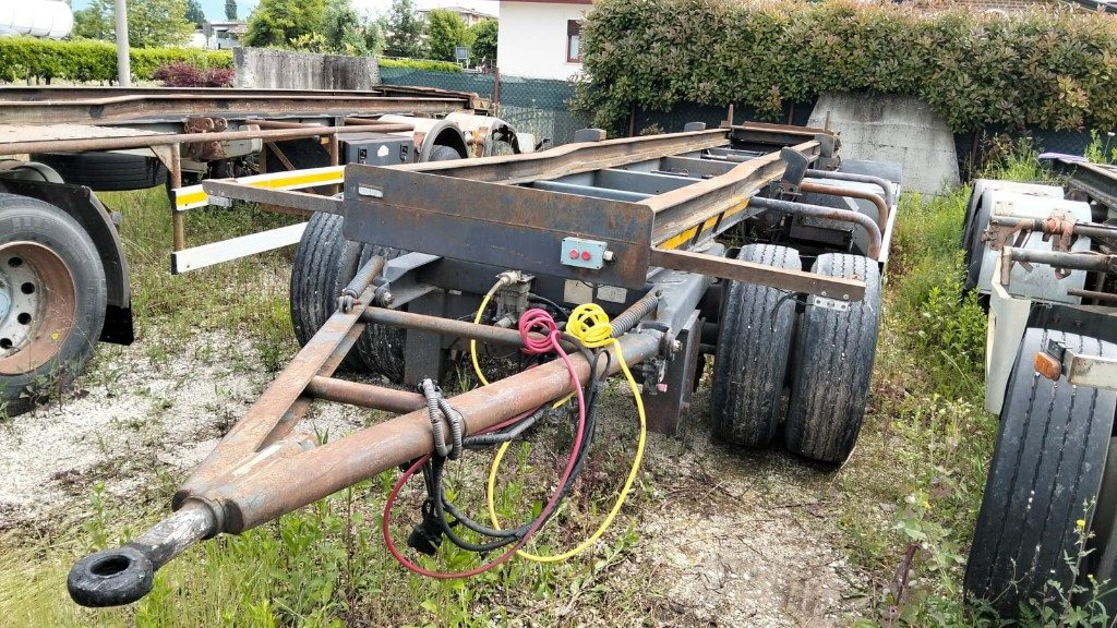CARDI RIMORCHIO CARDI SCARRABILE PNEUMATICO - Krokhenger/ Liftdumper henger: bilde 1 CARDI RIMORCHIO CARDI SCARRABILE PNEUMATICO - Krokhenger/ Liftdumper henger: bilde 1