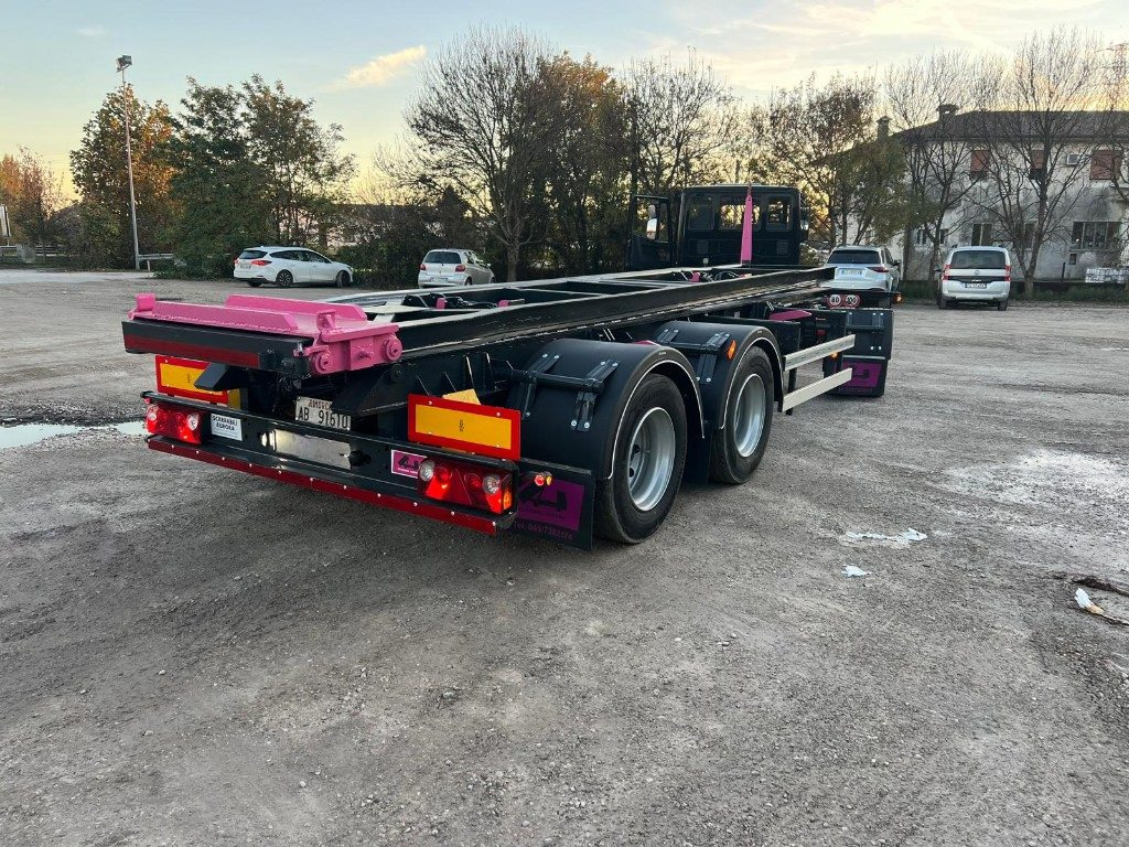 CARDI RIMORCHIO CARDI SCARRABILE RIBALTABILE - Krokhenger/ Liftdumper henger: bilde 1 CARDI RIMORCHIO CARDI SCARRABILE RIBALTABILE - Krokhenger/ Liftdumper henger: bilde 1