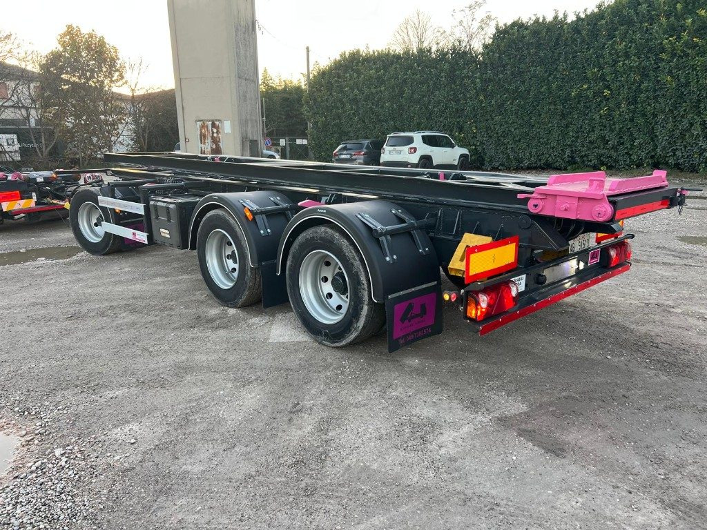 CARDI RIMORCHIO CARDI SCARRABILE RIBALTABILE - Krokhenger/ Liftdumper henger: bilde 2 CARDI RIMORCHIO CARDI SCARRABILE RIBALTABILE - Krokhenger/ Liftdumper henger: bilde 2