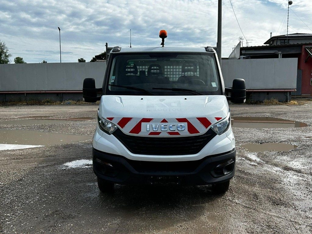 IVECO DAILY 35.140 RIBALTABILE - Varebil med tipp: bilde 2 IVECO DAILY 35.140 RIBALTABILE - Varebil med tipp: bilde 2