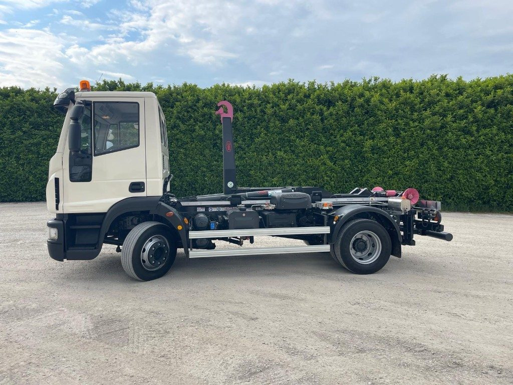 IVECO EUROCARGO 120E22 SCARRABILE - Krokbil: bilde 2 IVECO EUROCARGO 120E22 SCARRABILE - Krokbil: bilde 2