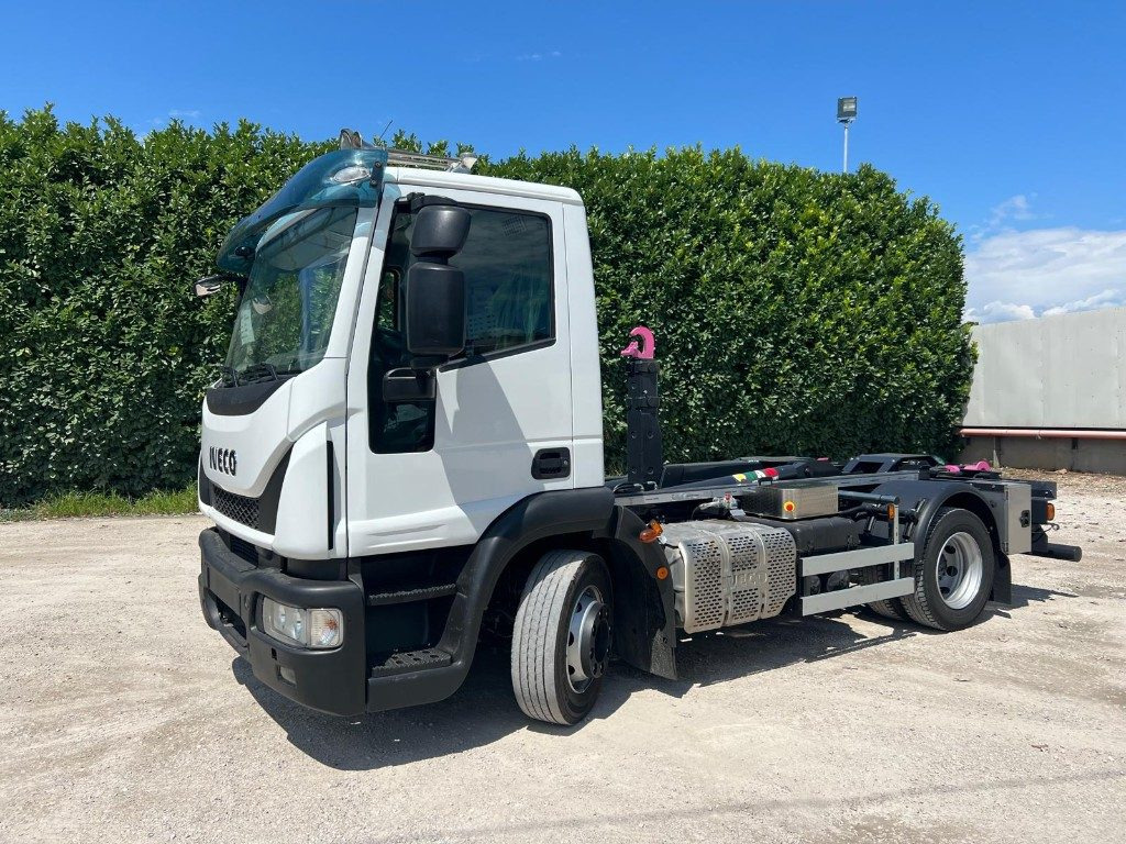 IVECO EUROCARGO 120E28 CON SCARRABILE NUOVO - Krokbil: bilde 1 IVECO EUROCARGO 120E28 CON SCARRABILE NUOVO - Krokbil: bilde 1