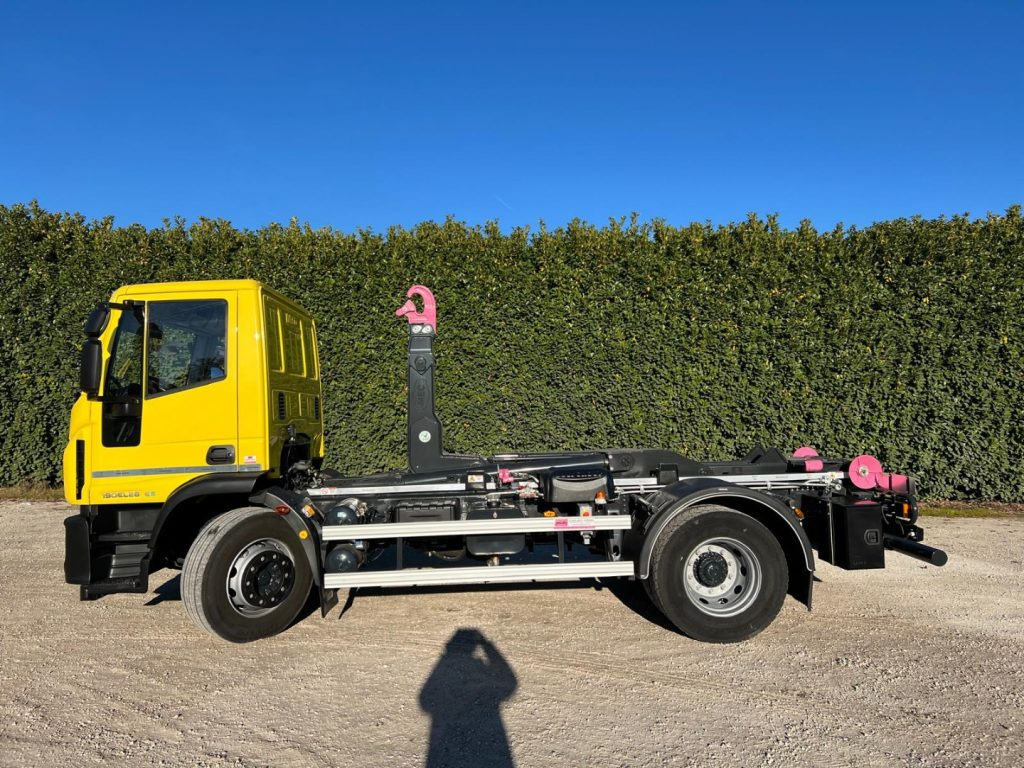 IVECO EUROCARGO 180EL28 SCARRABILE - Krokbil: bilde 3 IVECO EUROCARGO 180EL28 SCARRABILE - Krokbil: bilde 3