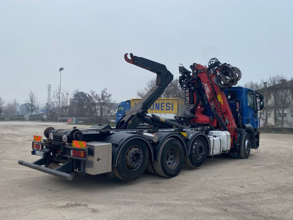IVECO STRALIS 260.450 SCARRABILE CON GRU - Krokbil: bilde 5 IVECO STRALIS 260.450 SCARRABILE CON GRU - Krokbil: bilde 5