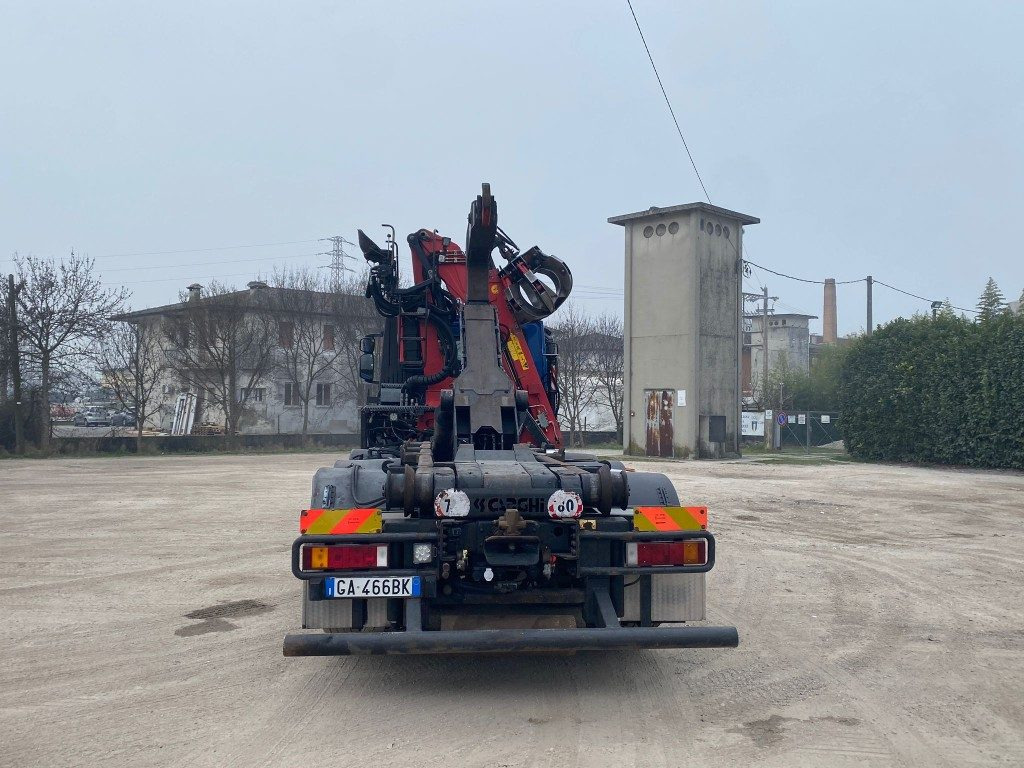 IVECO STRALIS 260.450 SCARRABILE CON GRU - Krokbil: bilde 4 IVECO STRALIS 260.450 SCARRABILE CON GRU - Krokbil: bilde 4
