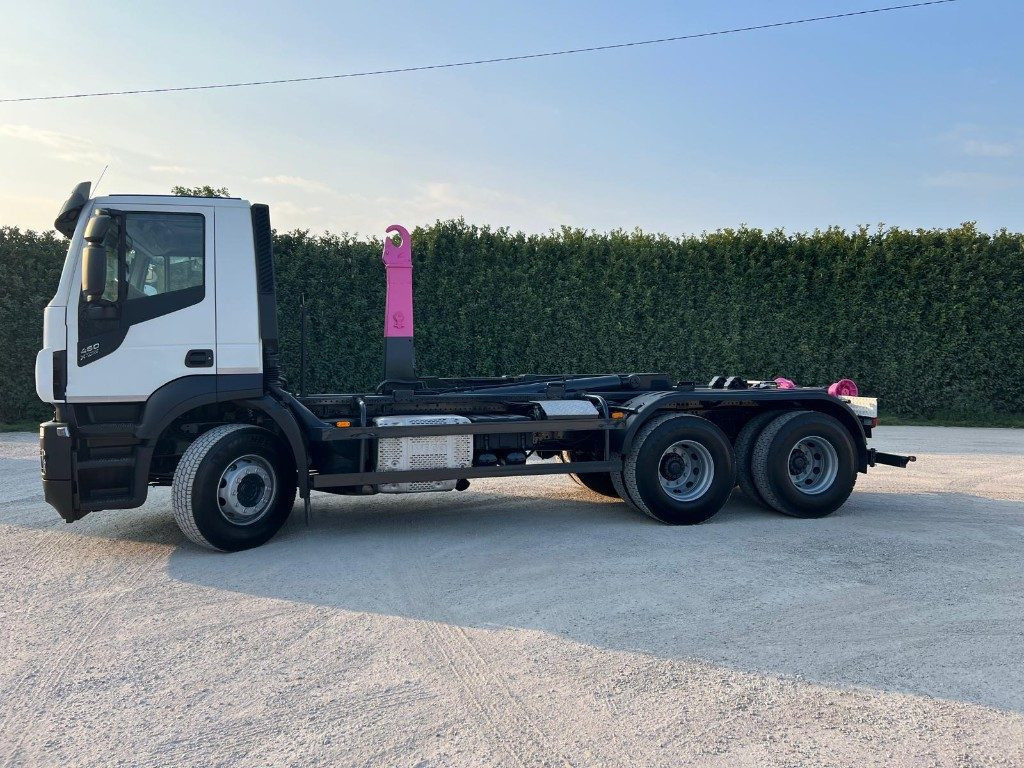 IVECO STRALIS 460 X-WAY USATO SCARRABILE 6X4 - Krokbil: bilde 3 IVECO STRALIS 460 X-WAY USATO SCARRABILE 6X4 - Krokbil: bilde 3