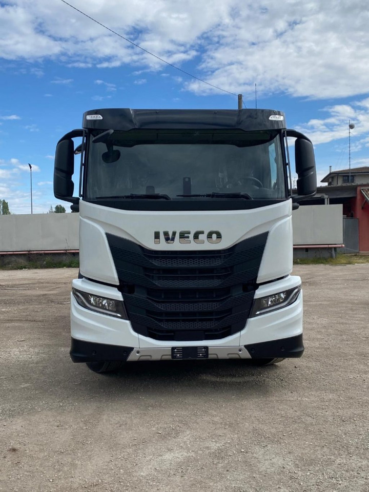 IVECO X-WAY AD280X48Y NUOVO SCARRABILE PASSO 3120 - Krokbil: bilde 2 IVECO X-WAY AD280X48Y NUOVO SCARRABILE PASSO 3120 - Krokbil: bilde 2