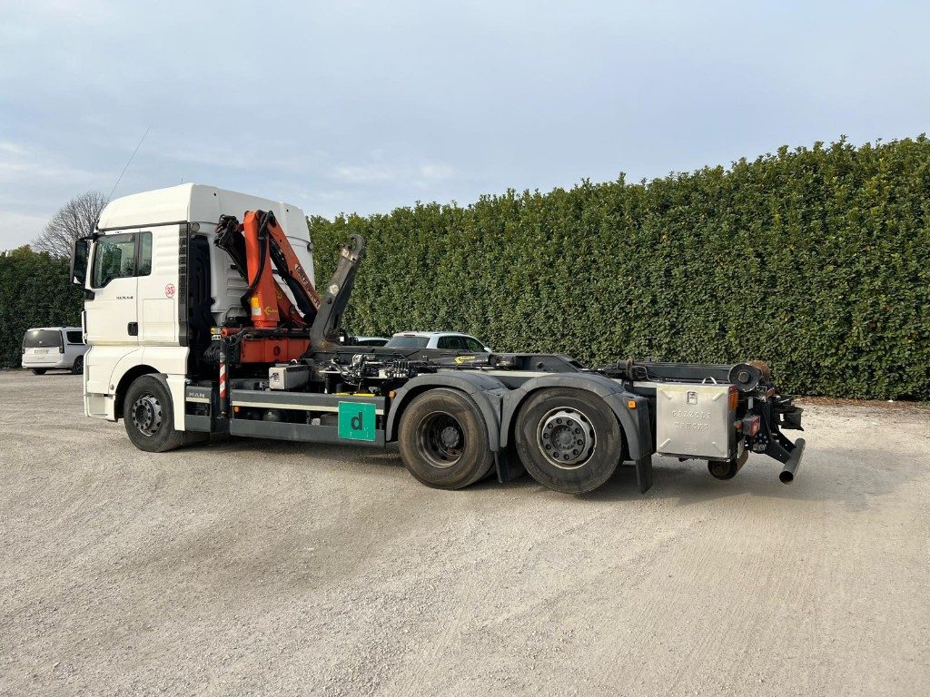 MAN TGX 26.480 SCARRABILE CON GRU DIETRO CABINA - Krokbil: bilde 4 MAN TGX 26.480 SCARRABILE CON GRU DIETRO CABINA - Krokbil: bilde 4