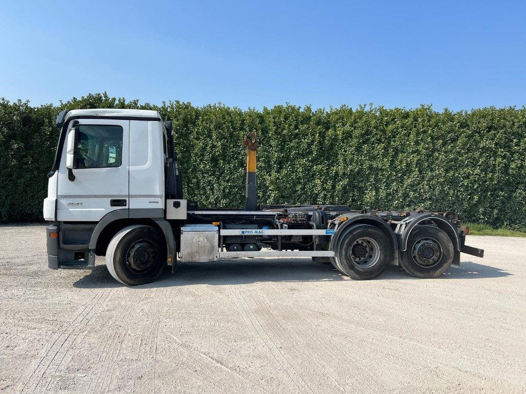 MERCEDES-BENZ MERCEDES ACTROS 25.41 SCARRABILE - Krokbil: bilde 3 MERCEDES-BENZ MERCEDES ACTROS 25.41 SCARRABILE - Krokbil: bilde 3