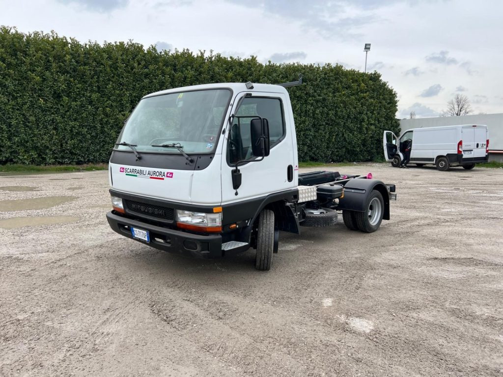 MITSUBISHI CANTER 3.0 SCARRABILE - Krokbil: bilde 1 MITSUBISHI CANTER 3.0 SCARRABILE - Krokbil: bilde 1