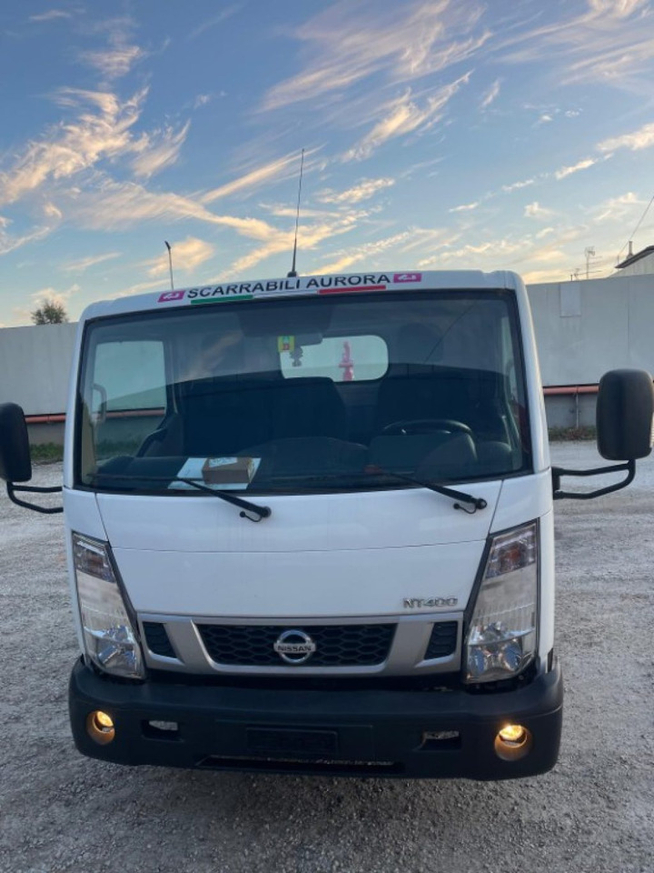 Krokbil NISSAN NT400 SCARRABILE PATENTE B: bilde 6