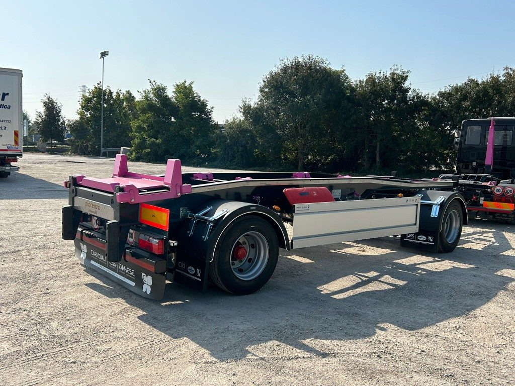 PIACENZA RIMORCHIO PIACENZA SCARRABILE PNEUMATICO NUOVO - Krokhenger/ Liftdumper henger: bilde 5 PIACENZA RIMORCHIO PIACENZA SCARRABILE PNEUMATICO NUOVO - Krokhenger/ Liftdumper henger: bilde 5