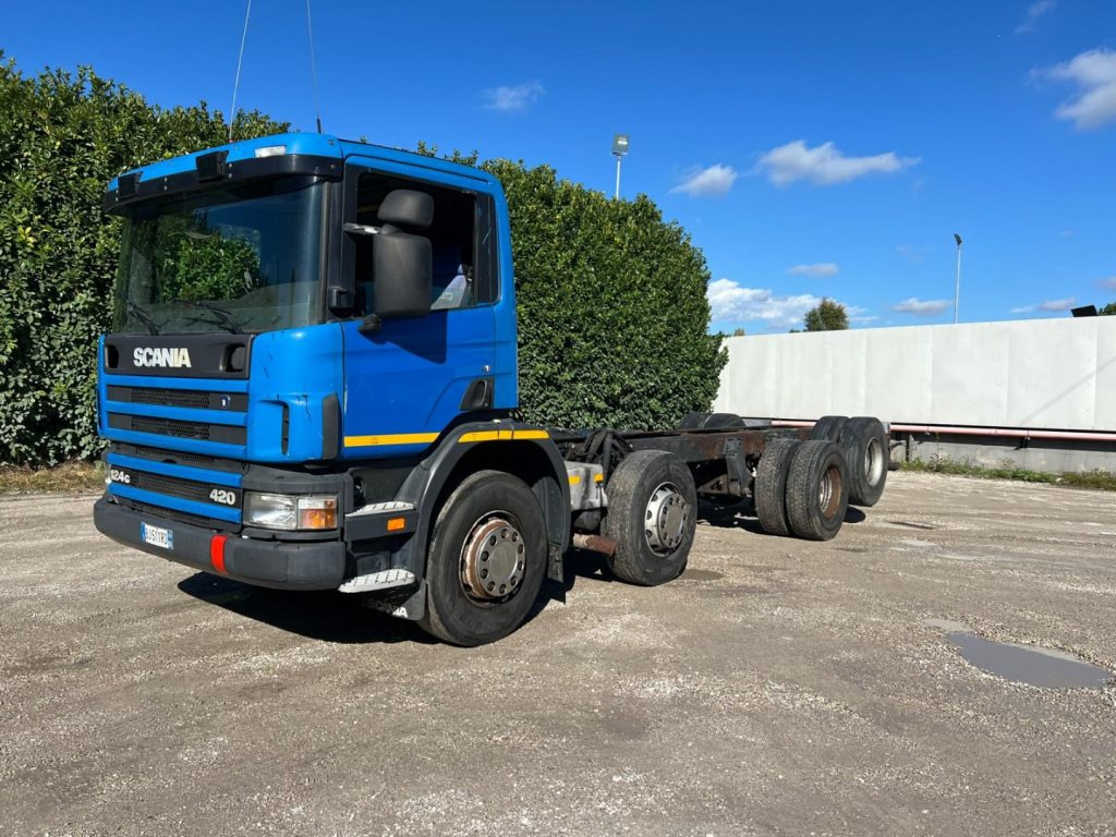 SCANIA 124GB 420 A TELAIO - Chassis lastebil: bilde 1 SCANIA 124GB 420 A TELAIO - Chassis lastebil: bilde 1