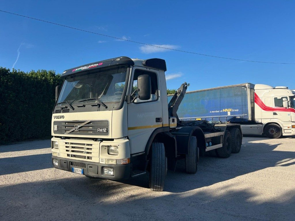 VOLVO FM12 SCARRABILE - Krokbil: bilde 1 VOLVO FM12 SCARRABILE - Krokbil: bilde 1