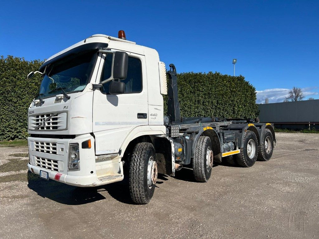 VOLVO FM440 SCARRABILE - Krokbil: bilde 1 VOLVO FM440 SCARRABILE - Krokbil: bilde 1