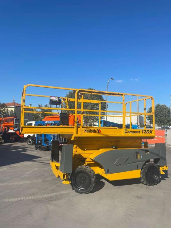 Haulotte COMPACT 12DX - Sakselift: bilde 1 Haulotte COMPACT 12DX - Sakselift: bilde 1