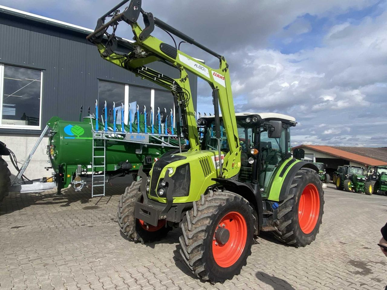 CLAAS Arion 420 CIS 2913 - Traktor: bilde 1 CLAAS Arion 420 CIS 2913 - Traktor: bilde 1